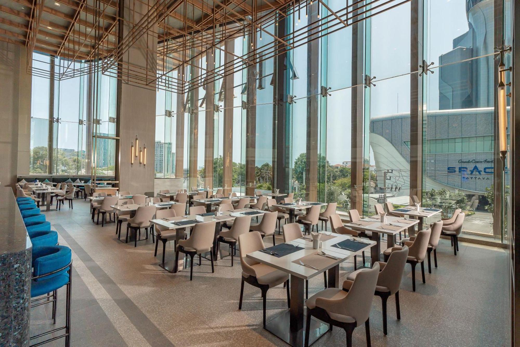 Akara Hotel Патая Екстериор снимка