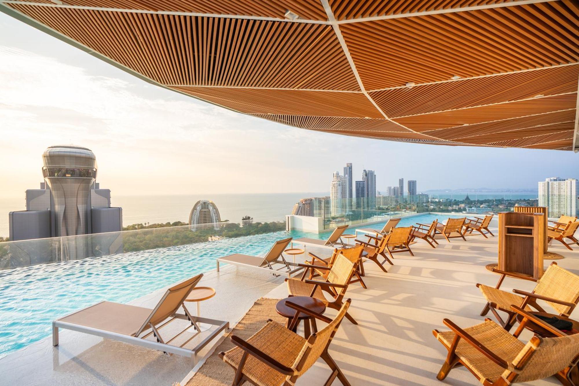 Akara Hotel Патая Екстериор снимка