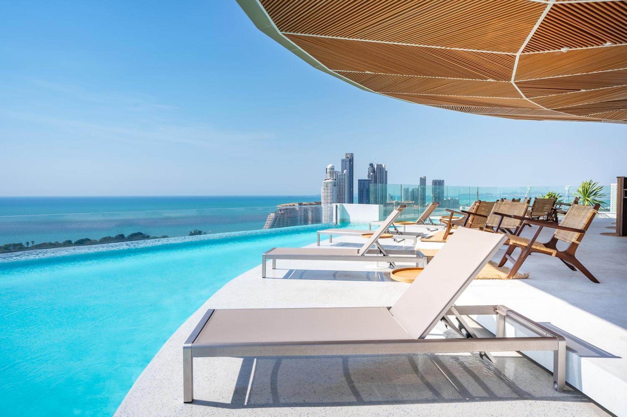 Akara Hotel Патая Екстериор снимка
