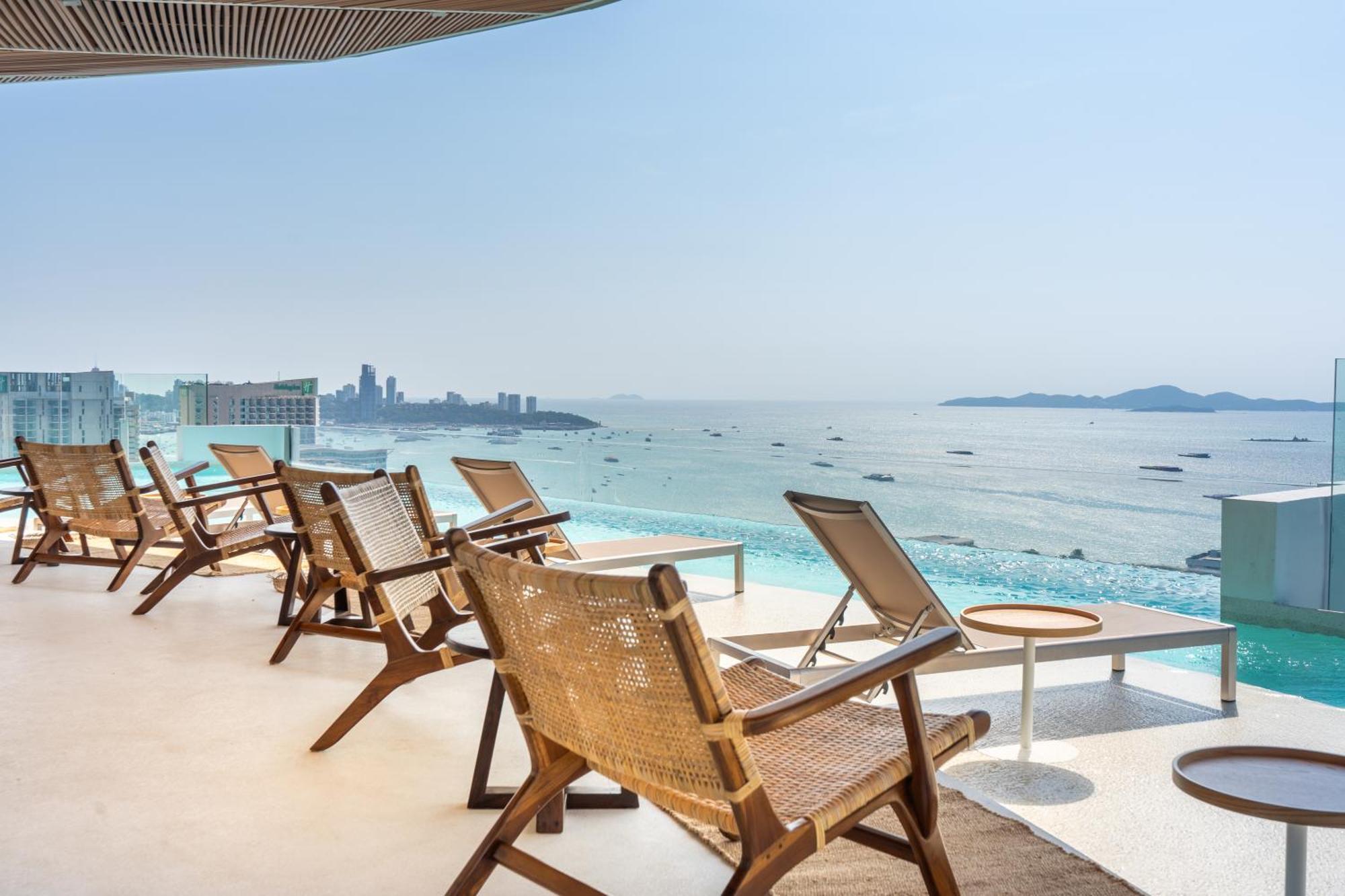 Akara Hotel Патая Екстериор снимка